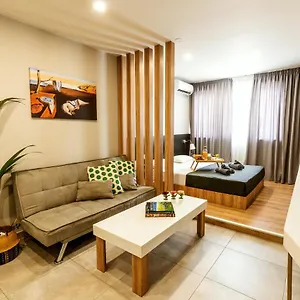 Unique Experience Apartment's , סלוניקי יוון