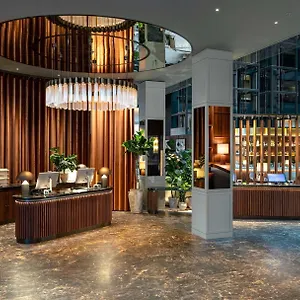 Radisson Blu Zurich Airport קלוטן